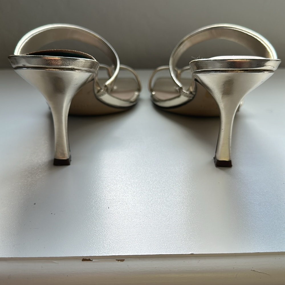 Gold Heeled Sandals Size 9M - Picture 5 of 6